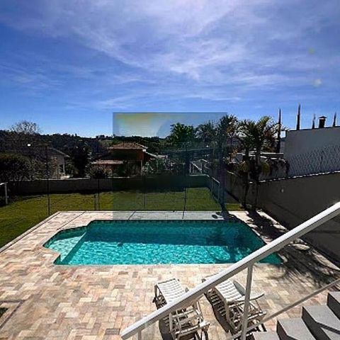 Casa à venda com 462m², 5 quartos e 4 vagas