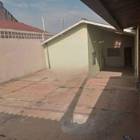 Casa à venda com 176m², 3 quartos e 4 vagas Casa à venda com 176m², 3 quartos e 4 vagasFoto 01
