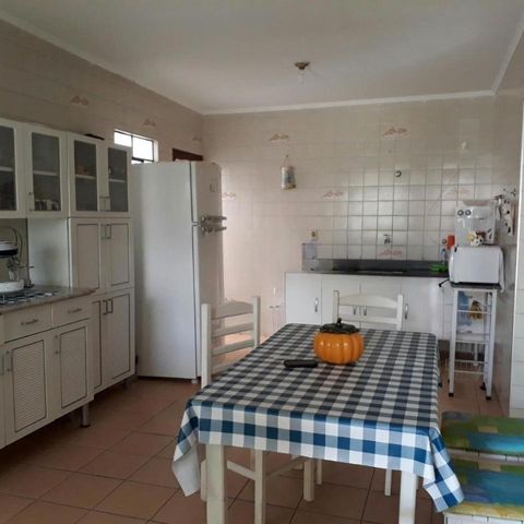Casa à venda com 176m², 3 quartos e 4 vagas Casa à venda com 176m², 3 quartos e 4 vagasFoto 01