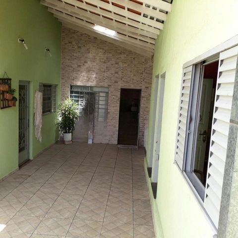 Casa à venda com 176m², 3 quartos e 4 vagas Casa à venda com 176m², 3 quartos e 4 vagasFoto 01