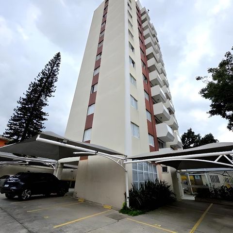 Apartamento para alugar com 80m², 2 quartos e 1 vaga Apartamento para alugar com 80m², 2 quartos e 1 vagaFachada