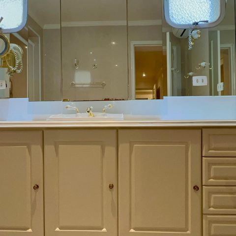 Apartamento à venda com 198m², 2 quartos e 2 vagasBanheiro da Suíte 2