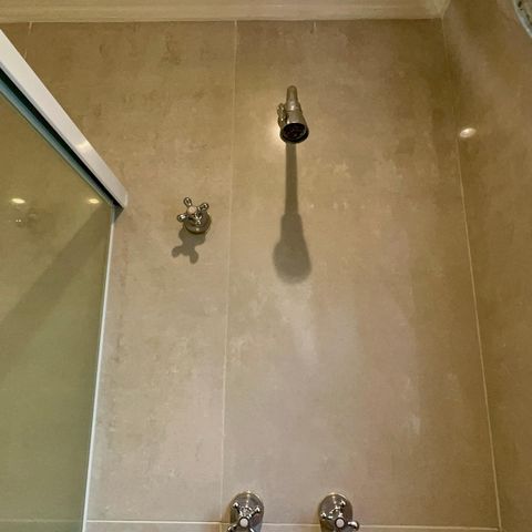 Apartamento à venda com 198m², 2 quartos e 2 vagasBanheiro da Suíte 1