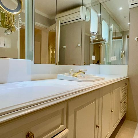 Apartamento à venda com 198m², 2 quartos e 2 vagasBanheiro da Suíte 2