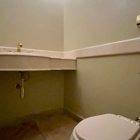 Apartamento à venda com 198m², 2 quartos e 2 vagasLavabo