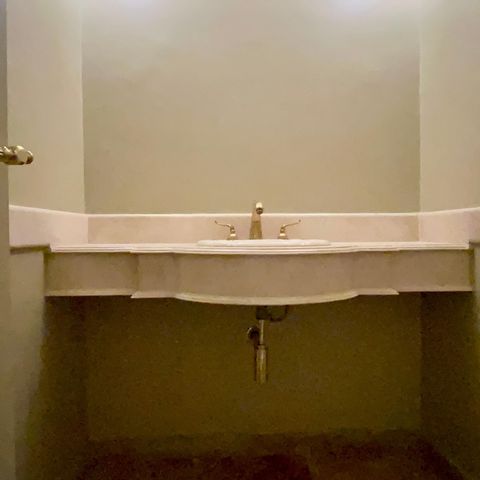 Apartamento à venda com 198m², 2 quartos e 2 vagasLavabo