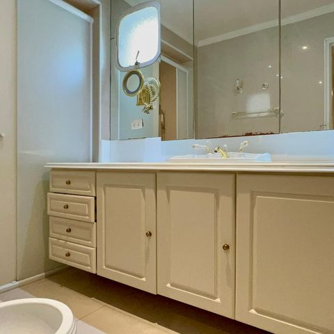 Apartamento à venda com 198m², 2 quartos e 2 vagasBanheiro da Suíte 2
