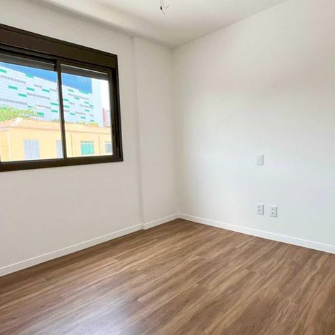 Apartamento à venda com 77m², 3 quartos e 2 vagas