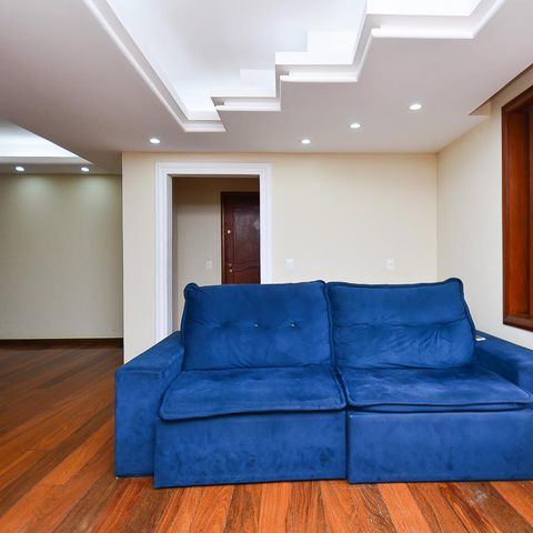 Casa à venda com 250m², 3 quartos e 4 vagas Casa à venda com 250m², 3 quartos e 4 vagasSala de Estar