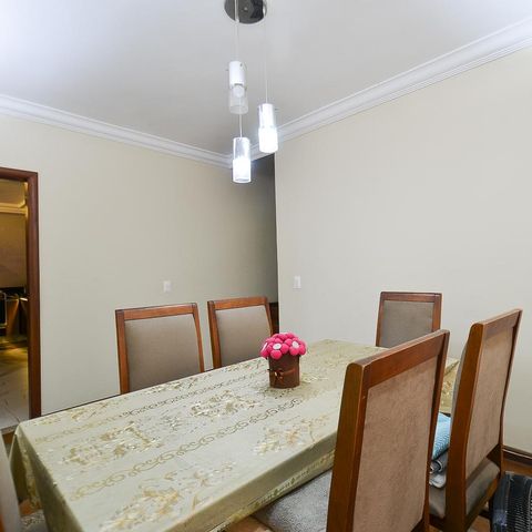 Casa à venda com 250m², 3 quartos e 4 vagas Casa à venda com 250m², 3 quartos e 4 vagasSala de Jantar