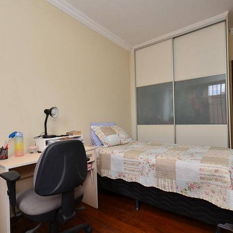 Casa à venda com 250m², 3 quartos e 4 vagas Casa à venda com 250m², 3 quartos e 4 vagasSuite 1