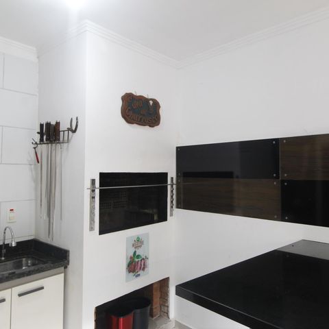 Casa à venda com 200m², 3 quartos e 2 vagasCozinha