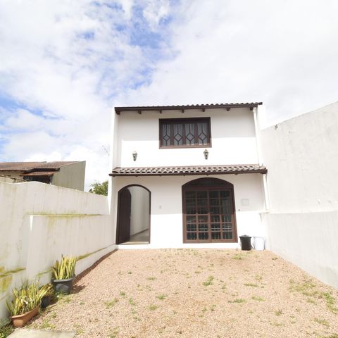 Casa à venda com 200m², 3 quartos e 2 vagasQuintal