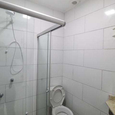 Casa à venda com 200m², 3 quartos e 2 vagasBanheiro 2