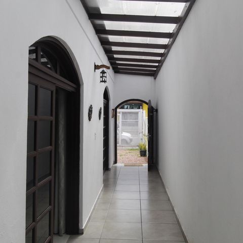 Casa à venda com 200m², 3 quartos e 2 vagasHall de entrada