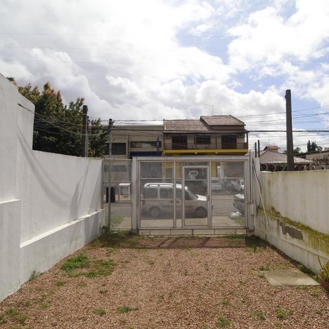 Casa à venda com 200m², 3 quartos e 2 vagasQuintal