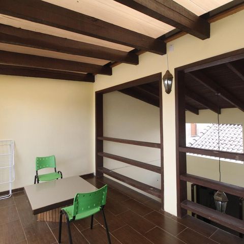 Casa à venda com 200m², 3 quartos e 2 vagasTerraço