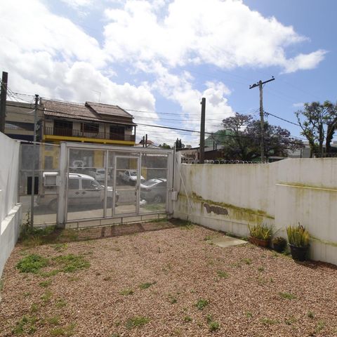 Casa à venda com 200m², 3 quartos e 2 vagasQuintal