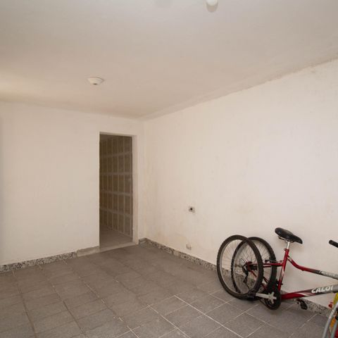 Casa à venda com 148m², 5 quartos e 1 vaga Casa à venda com 148m², 5 quartos e 1 vaga Casa 2 - Sala/Quarto