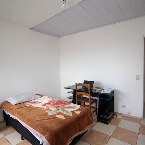 Casa à venda com 148m², 5 quartos e 1 vaga Casa à venda com 148m², 5 quartos e 1 vagaCasa 4 - Quarto 2