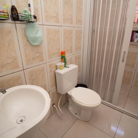 Casa à venda com 148m², 5 quartos e 1 vaga Casa à venda com 148m², 5 quartos e 1 vagaCasa 4 - Banheiro