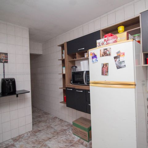 Casa à venda com 148m², 5 quartos e 1 vaga Casa à venda com 148m², 5 quartos e 1 vagaCasa 3 - Cozinha