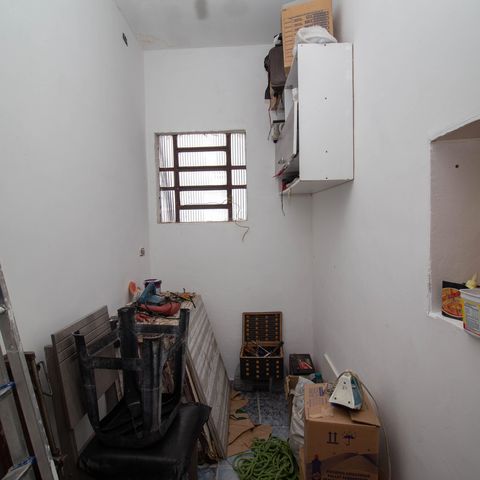 Casa à venda com 148m², 5 quartos e 1 vaga Casa à venda com 148m², 5 quartos e 1 vagaCasa 4 - Quarto de serviço