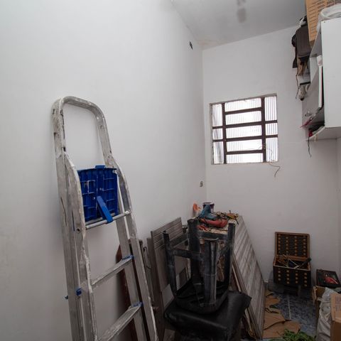 Casa à venda com 148m², 5 quartos e 1 vaga Casa à venda com 148m², 5 quartos e 1 vagaCasa 4 - Quarto de serviço