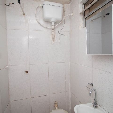 Casa à venda com 148m², 5 quartos e 1 vaga Casa à venda com 148m², 5 quartos e 1 vaga Casa 2 - Banheiro