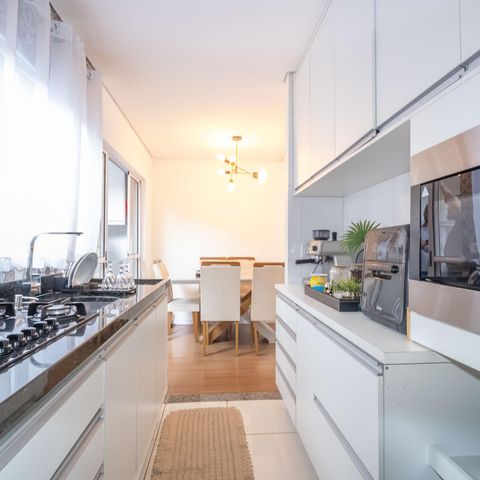 Casa à venda com 140m², 3 quartos e 4 vagas Casa à venda com 140m², 3 quartos e 4 vagasCozinha