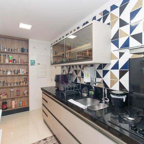 Apartamento à venda com 100m², 2 quartos e 2 vagas Apartamento à venda com 100m², 2 quartos e 2 vagasCozinha