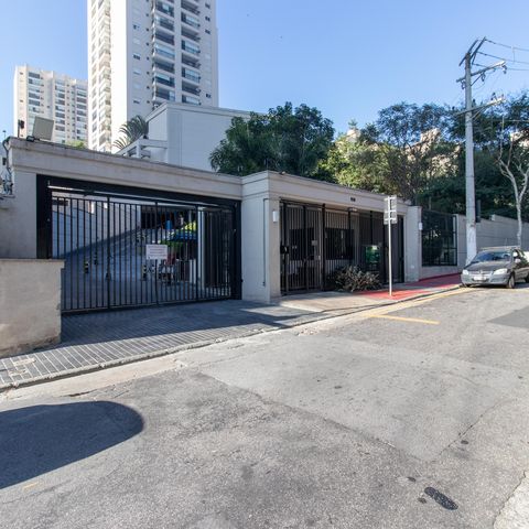 Apartamento à venda com 100m², 2 quartos e 2 vagas Apartamento à venda com 100m², 2 quartos e 2 vagasFachada