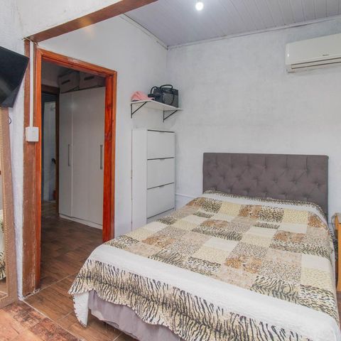 Casa à venda com 65m², 1 quarto e 1 vagaQuarto