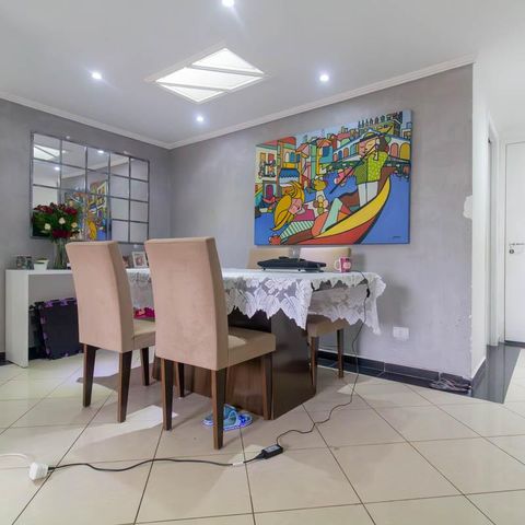 Apartamento à venda com 80m², 3 quartos e 2 vagas Apartamento à venda com 80m², 3 quartos e 2 vagasSala