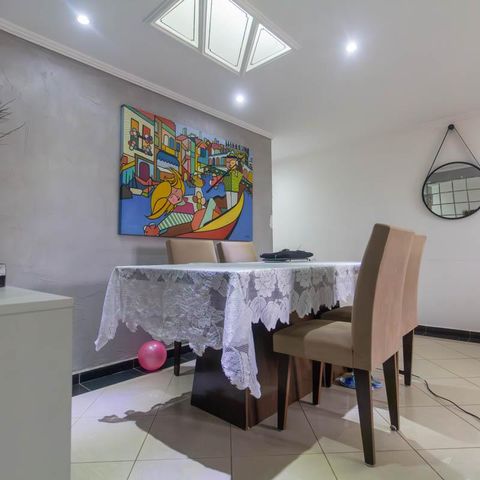 Apartamento à venda com 80m², 3 quartos e 2 vagas Apartamento à venda com 80m², 3 quartos e 2 vagasSala