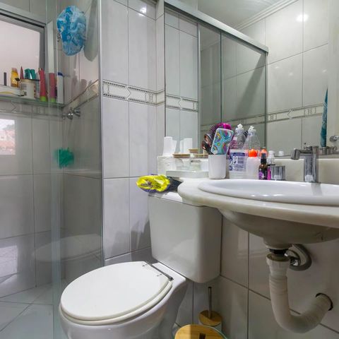 Apartamento à venda com 80m², 3 quartos e 2 vagas Apartamento à venda com 80m², 3 quartos e 2 vagasBanheiro 2