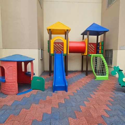 Apartamento à venda com 80m², 3 quartos e 2 vagas Apartamento à venda com 80m², 3 quartos e 2 vagasÁrea comum - Playground