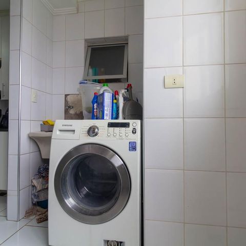 Apartamento à venda com 80m², 3 quartos e 2 vagas Apartamento à venda com 80m², 3 quartos e 2 vagasÁrea de Serviço