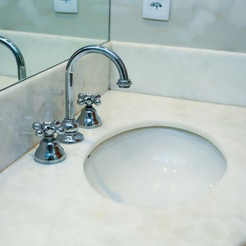 Apartamento à venda com 88m², 1 quarto e 2 vagas Apartamento à venda com 88m², 1 quarto e 2 vagasBanheiro da Suíte