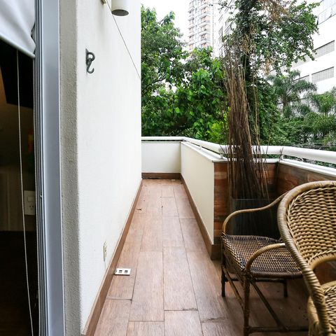 Apartamento à venda com 88m², 1 quarto e 2 vagas Apartamento à venda com 88m², 1 quarto e 2 vagasvaranda