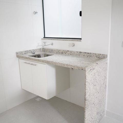 Apartamento à venda com 40m², 2 quartos e sem vagaSala/Cozinha
