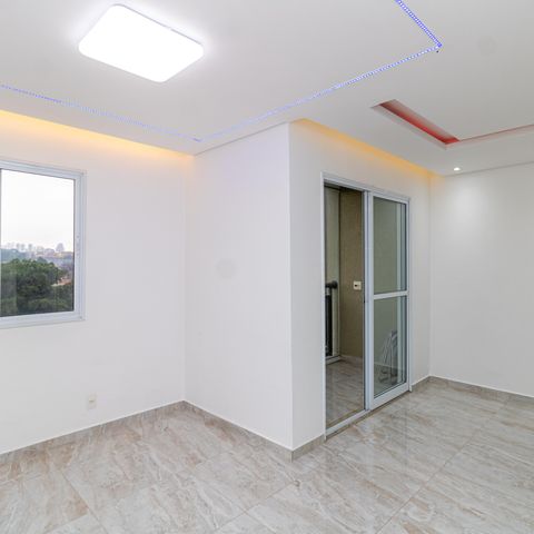 Apartamento à venda com 58m², 2 quartos e 1 vaga Apartamento à venda com 58m², 2 quartos e 1 vagaSala