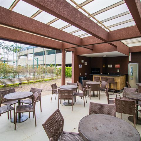 Apartamento à venda com 58m², 2 quartos e 1 vaga Apartamento à venda com 58m², 2 quartos e 1 vagaÁrea comum - Salão de gourmet