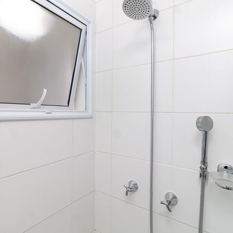 Apartamento à venda com 58m², 2 quartos e 1 vaga Apartamento à venda com 58m², 2 quartos e 1 vagaBanheiro Social