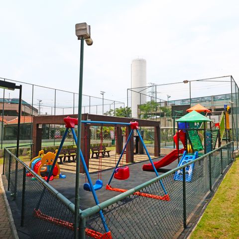 Apartamento à venda com 58m², 2 quartos e 1 vaga Apartamento à venda com 58m², 2 quartos e 1 vagaÁrea comum - Playground