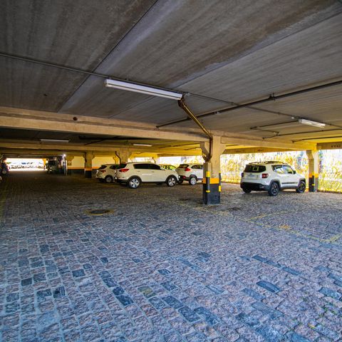 Apartamento à venda com 58m², 2 quartos e 1 vaga Apartamento à venda com 58m², 2 quartos e 1 vagaÁrea comum - Garagem