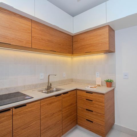 Apartamento à venda com 73m², 2 quartos e sem vaga Apartamento à venda com 73m², 2 quartos e sem vagaCozinha e Área de Serviço