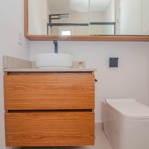 Apartamento à venda com 73m², 2 quartos e sem vaga Apartamento à venda com 73m², 2 quartos e sem vagaBanheiro