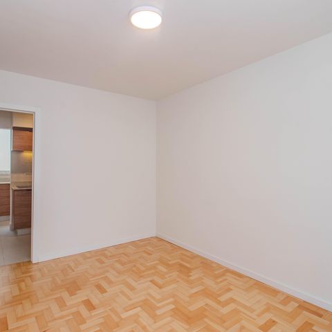 Apartamento à venda com 73m², 2 quartos e sem vaga Apartamento à venda com 73m², 2 quartos e sem vagaSala