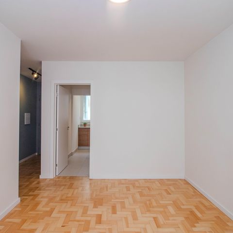 Apartamento à venda com 73m², 2 quartos e sem vaga Apartamento à venda com 73m², 2 quartos e sem vagaSala